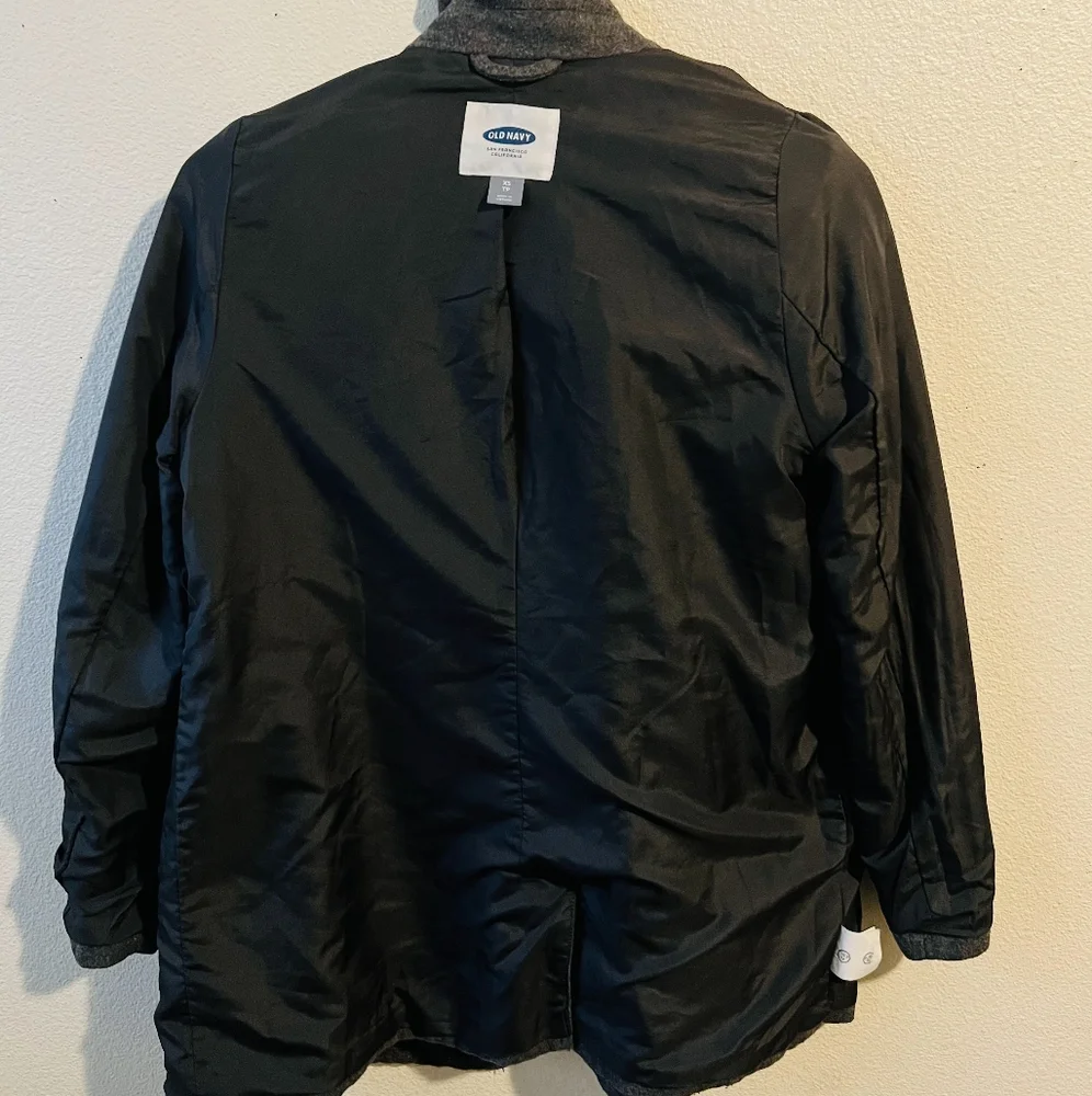 Old Navy gray jacket - Picture 4 of 9